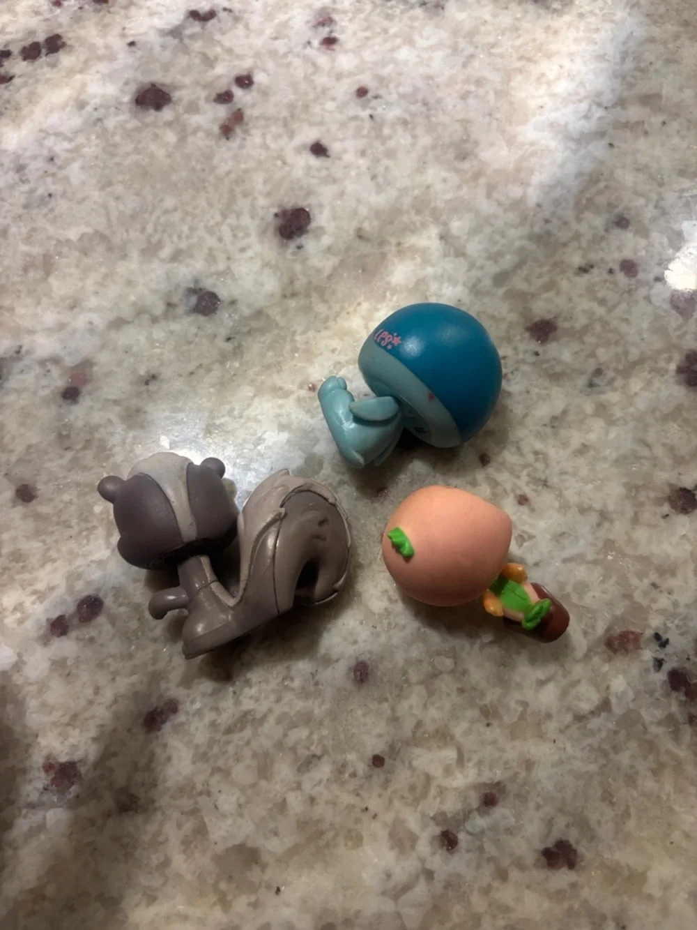 Littlest Pet Shop figurines bundle